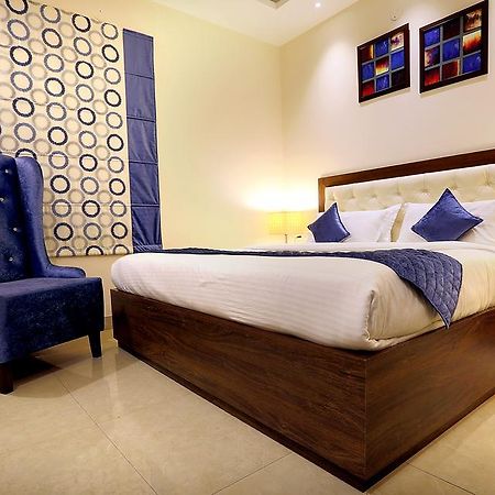 Hotel Rk Grande 루드히아나 객실 사진